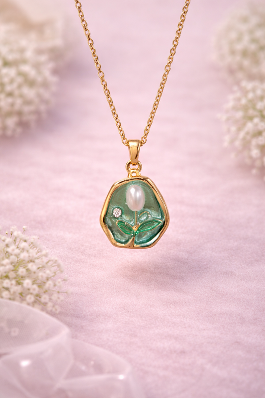 Green Resin Pearl Pendant Necklace for Women