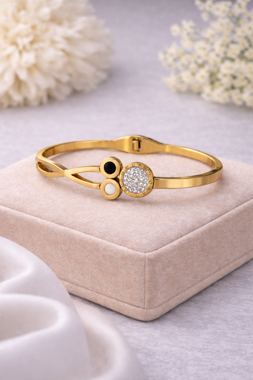 Elegant Gold Finish Designer Kada for Women